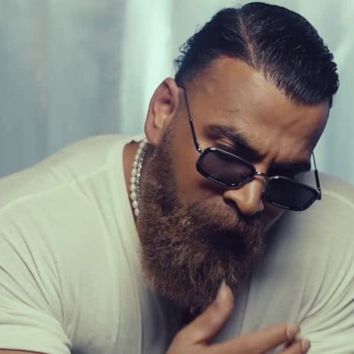 دانلود آهنگ تومنو وسط این دیونگی هول دادیا